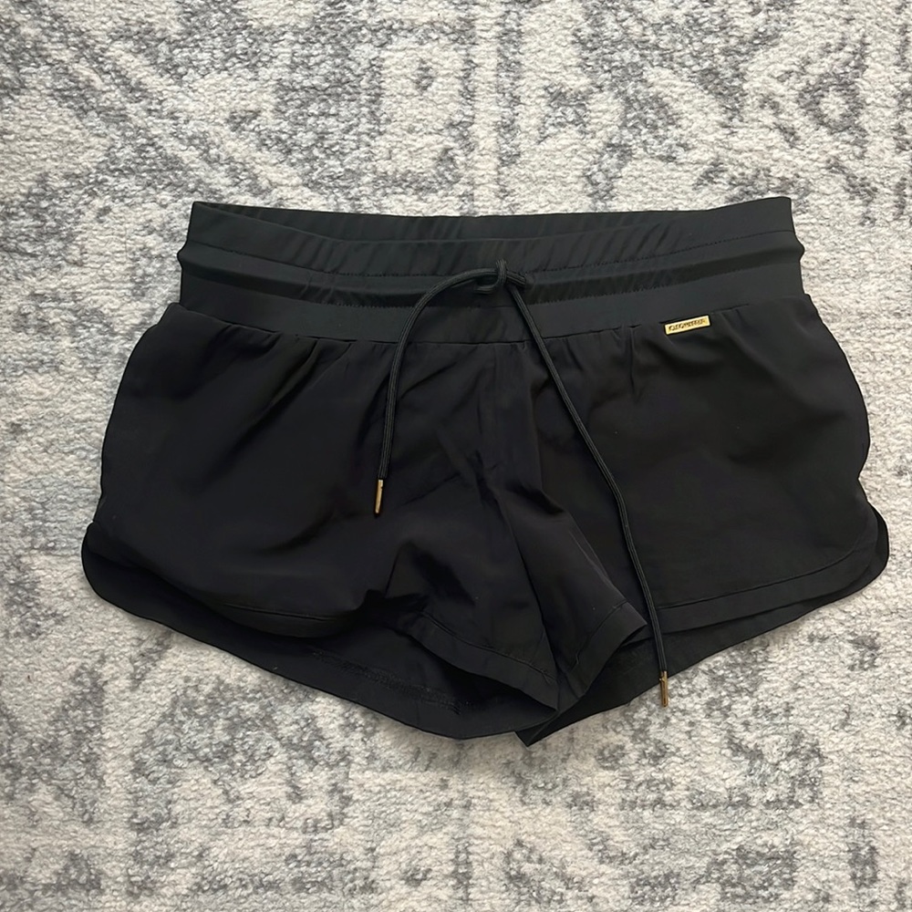 Cleo Harper black draw string short size xsmall